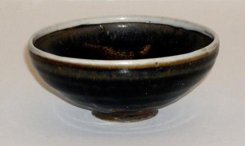 Cizhou-Type Bowl with Slip-Glazed Rim