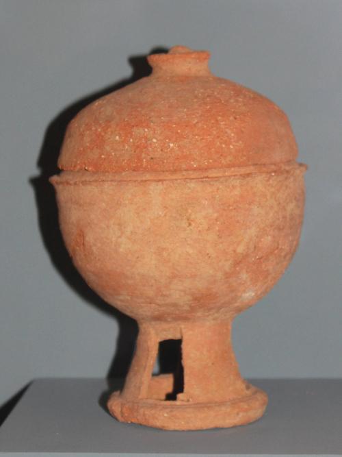 Pedestal Cup with Lid