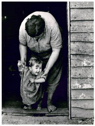 Mrs. Dodson with One of Her Nine Children, Blue Ridge Mountains, Virginia