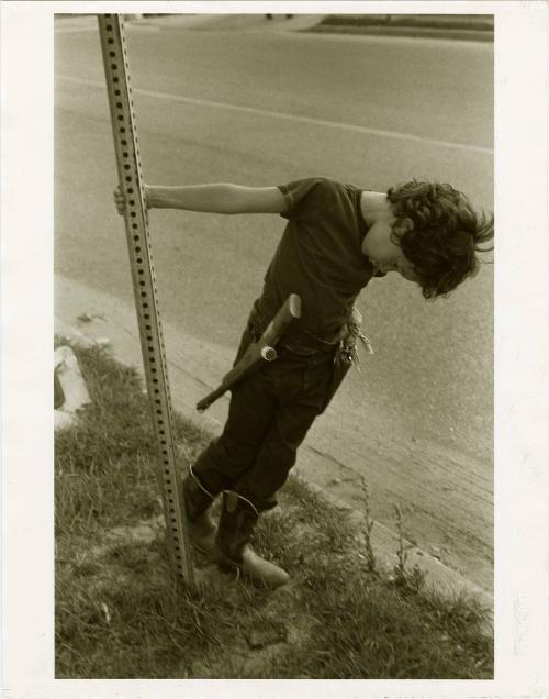 Manhattan, NYC [Boy with toy gun]