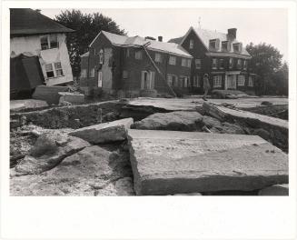 [Homes and road damaged by flood, Wilkes-Barre, PA, USA]