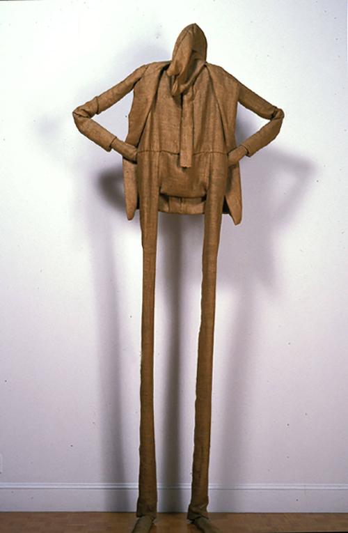 William King, Visitor, 1975, burlap over a metal armature, 114 x 54 x 26 inches (289.6 x 137.2 …